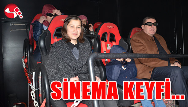 ÇOCUKLARIN SİNEMA KEYFİ...