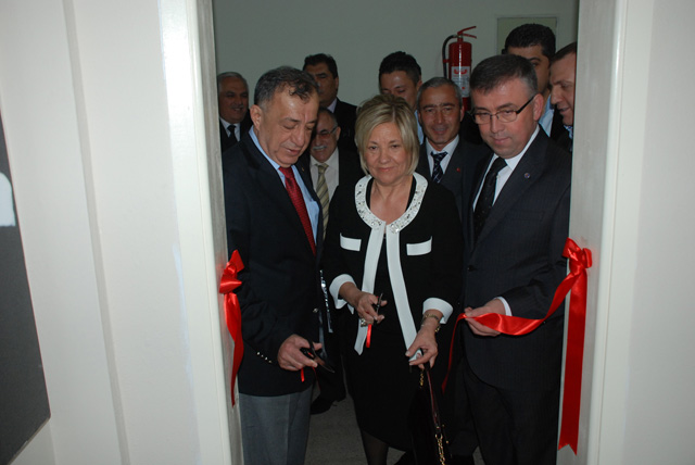 27 sınıftan 14ü törenle açıldı