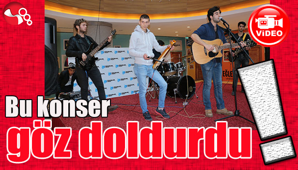 Özdemir AVM' de Gençlerin konserine yoğun ilgi...