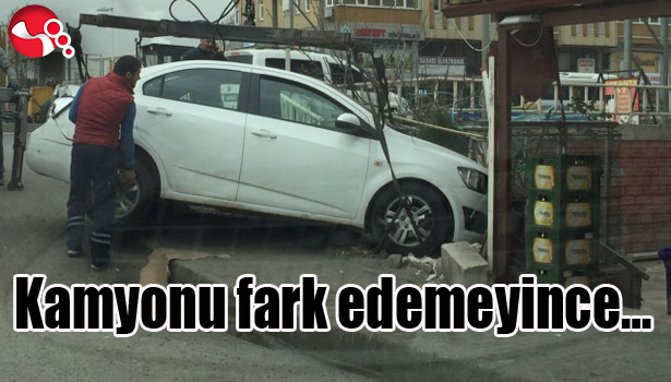 Kamyonu fark edemeyince...