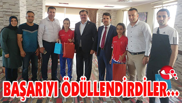 BAŞARIYI ÖDÜLLENDİRDİLER...