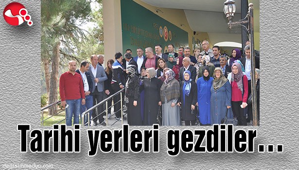 Tarihi yerleri gezdiler...