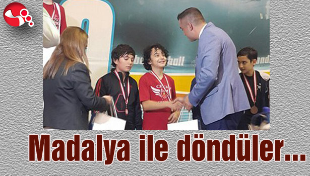 Madalya ile döndüler