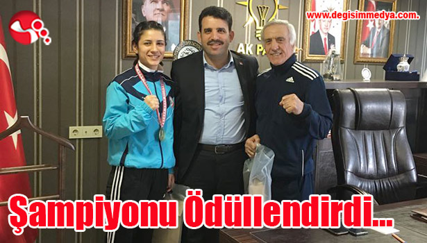 Çakır, Şampiyonu Ödüllendirdi...