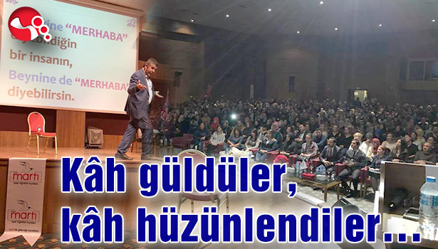 Kâh güldüler, kâh hüzünlendiler...