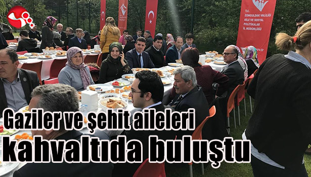 Gaziler ve şehit aileleri kahvaltıda buluştu