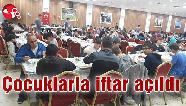 Çocuklarla iftar açıldı