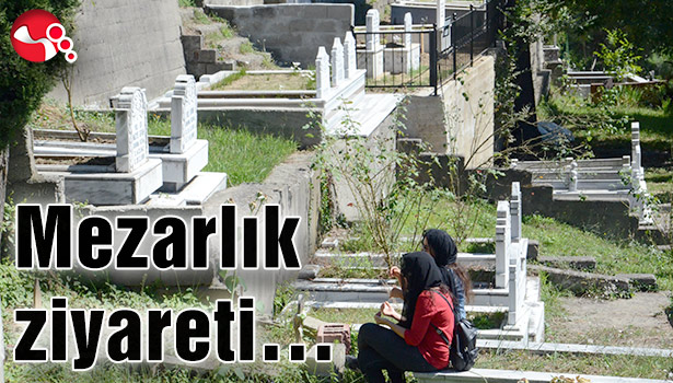 Mezarlık ziyareti...