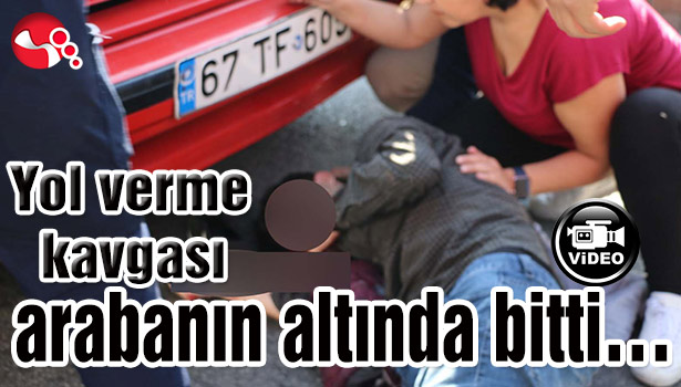 Yol verme kavgası arabanın altında bitti...