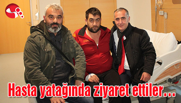 Hasta yatağında ziyaret ettiler...