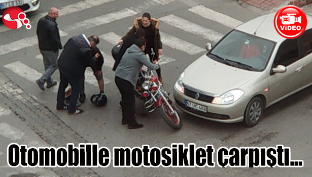 Otomobille motosiklet çarpıştı...
