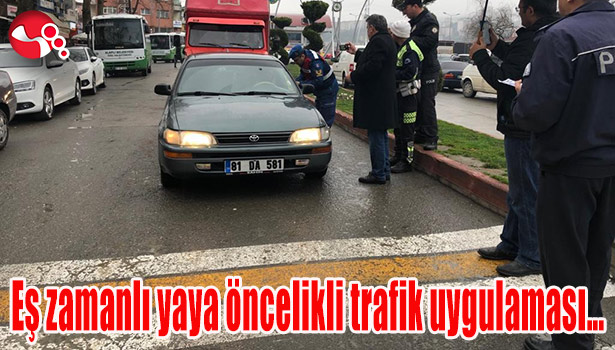 Eş zamanlı yaya öncelikli trafik uygulaması...