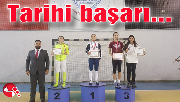 Çilek Eskrim'den Tarihi Başarı...