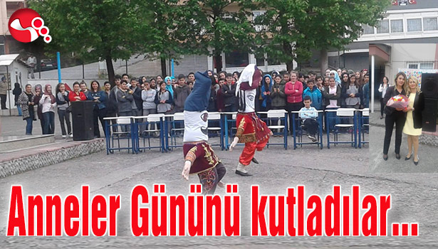 Anneler Gününü kutladılar...