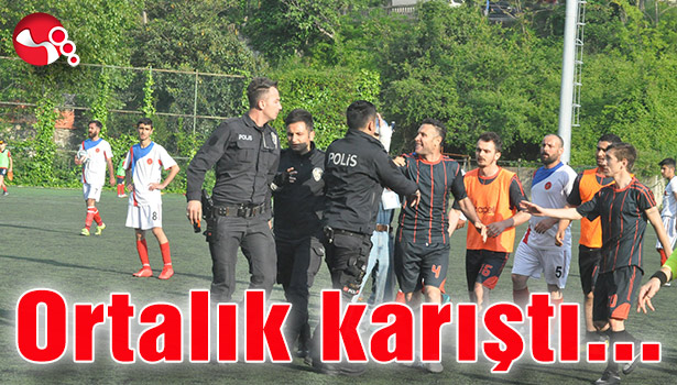Maçta ortalık karıştı...