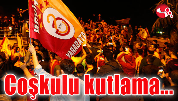 22.şampiyonluğa coşkulu kutlama...