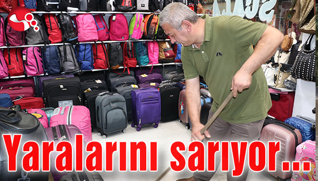Esnaflar yaralarını sarıyor...