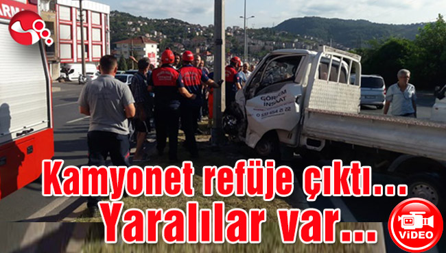 Kamyonet refüje çıktı… Yaralılar var…