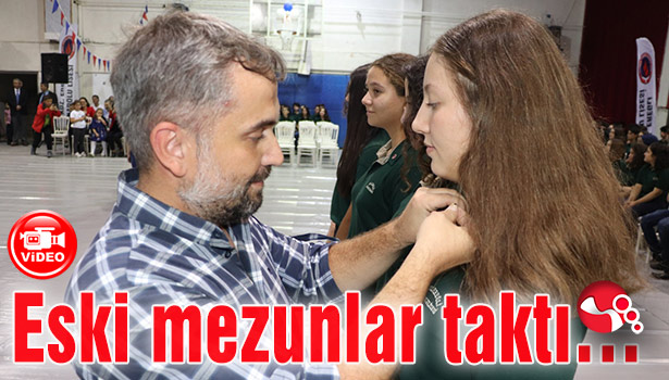 Rozetlerini eski mezunlar taktı…