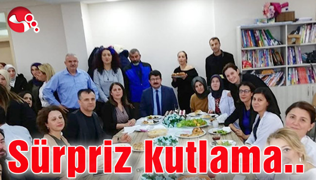 Öğretmenlere sürpriz kutlama…