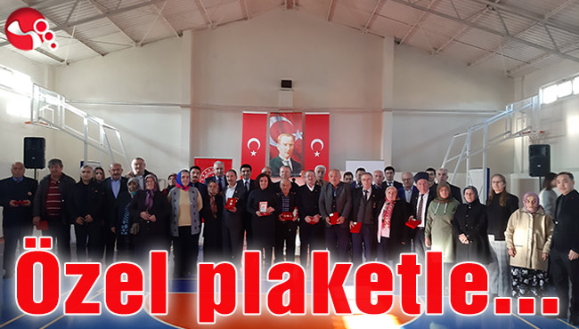 KKTC gazi ve şehit yakınlarına özel plaket...