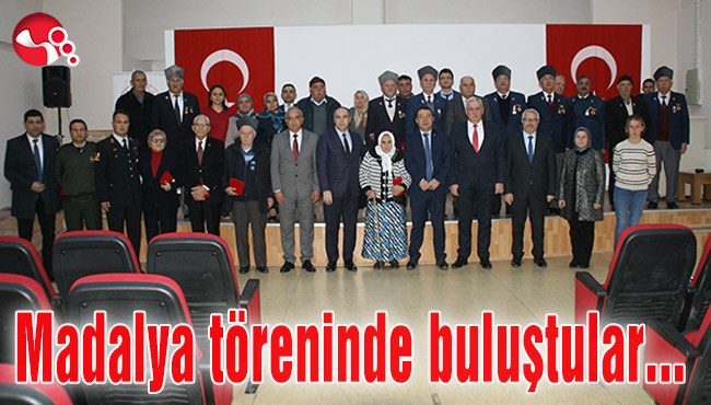 Madalya töreninde buluştular...