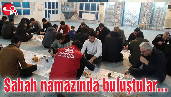 Sabah namazında buluştular...