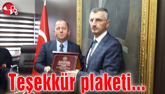 Destek verenlere teşekkür plaketi...