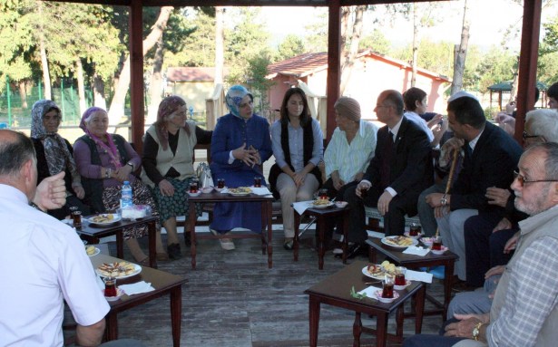 HUZUREVİNE ZİYARET