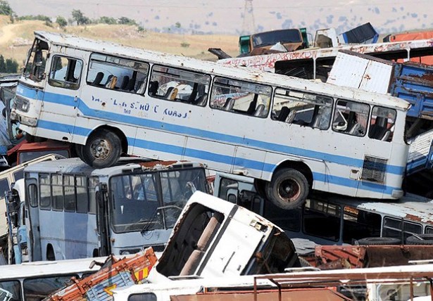 1990 ALTI ARAÇLAR HURDAYA ÇIKACAK