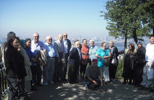 İZMİRLİOĞLU HUZUREVİ'NİN İSTANBUL YOLCULUĞU