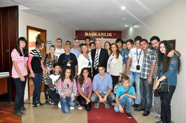 ÖĞRENCİLERDEN AKDEMİR'E ZİYARET