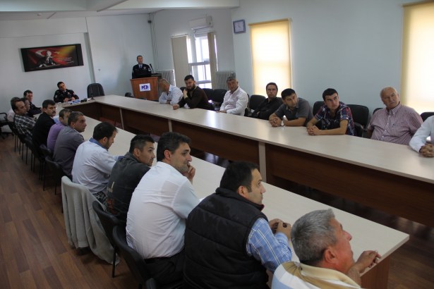 OKUL SERVİS VE TİCARİ ARAÇ SÜRÜCÜLERİNE BİLGİLENDİRME SEMİNERİ