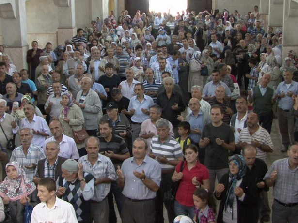 HACILAR KUTSAL TOPRAKLARA DUALARLA UĞURLANDI