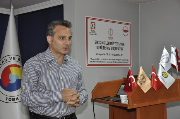 'GİRİŞİMCİLERİMİZ YETİŞİYOR, KOBİ'LERİMİZ GÜÇLENİYOR' İSİMLİ PROJE EĞİTİMLERİ SÜRÜYOR