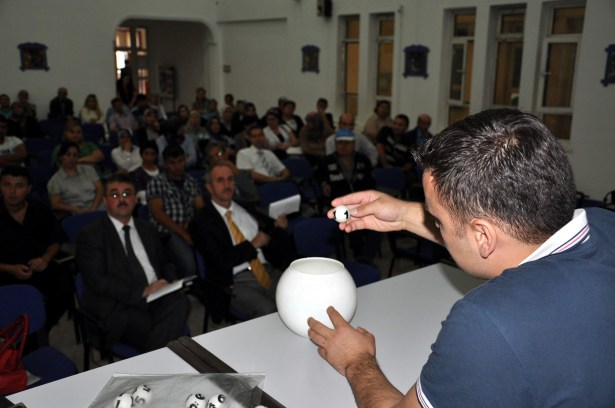 150 KİŞİ TOPLUM YARARINA ÇALIŞMA PROGRAMI KAPSAMINDA OKULLARI TEMİZLEYECEK