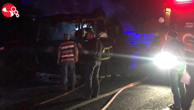 Tır alevlere teslim oldu...