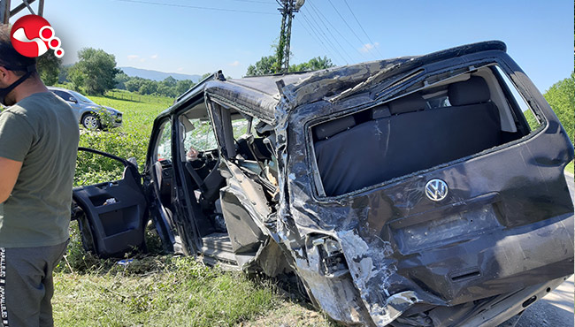İşçi servisi ile beton mikseri çarpıştıl… Ölü ve yaralılar…
