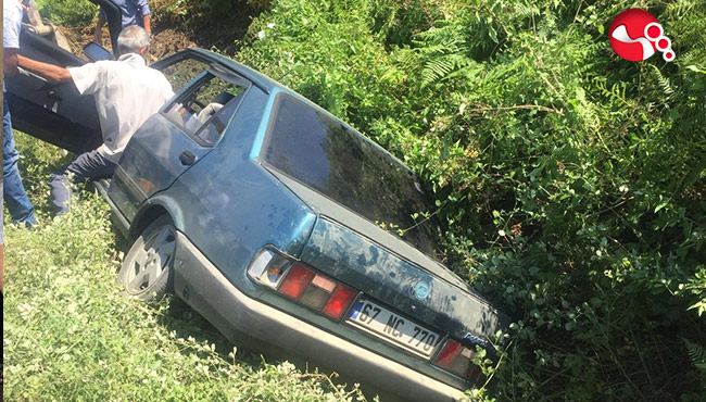 Otomobiliyle kanala düştü...