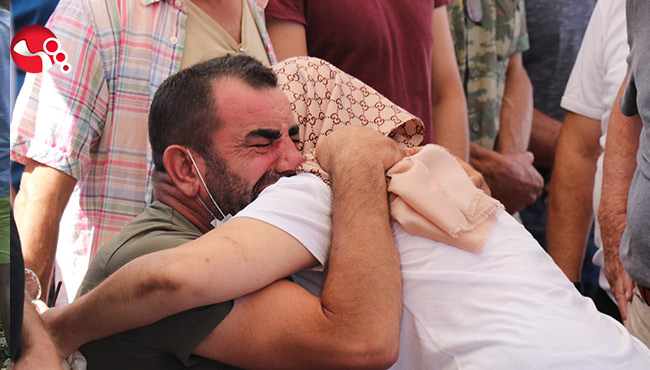 Gözyaşlarıyla uğurlandılar...