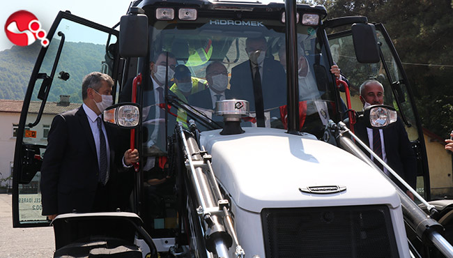 "Makinaları Dikkatli Kullanın 80 Milyonun Vergisiyle alındı"