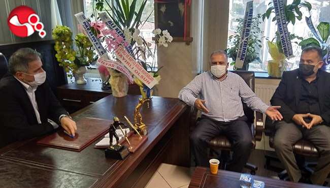 “Mesleğiniz siyaset olmasın; göreviniz siyaset olsun…”