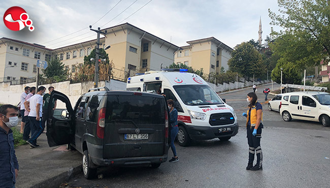 İki Otomobil çarpıştı! Yaralılar var