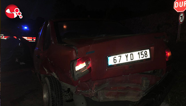 Kavşakta kaza... 1 yaralı...