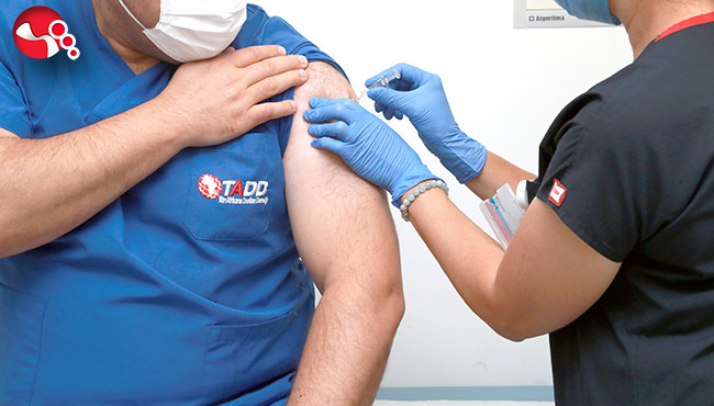 Aşı denemeleri Ankara Şehir Hastanesinde başladı