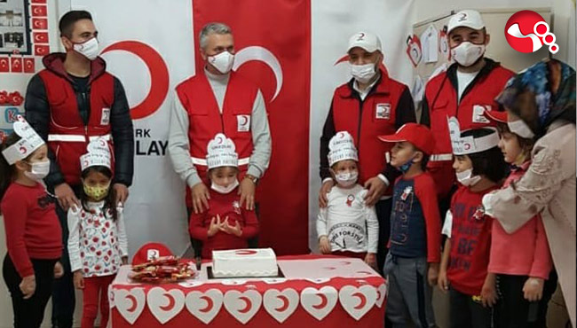 Miniklerin Kızılay duyarlılığı…