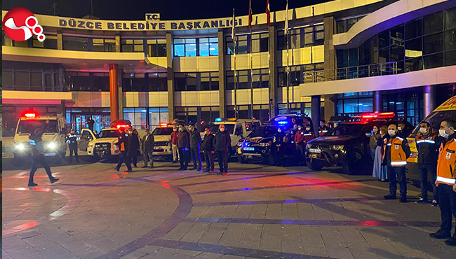 Saat : 18.57 Sirenler Düzce için çaldı