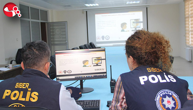 POLİSTEN 350 Öğrenciye ‘Siberay Farkındalık’ Eğitimi...