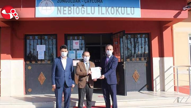 Okullara belgeleri verildi