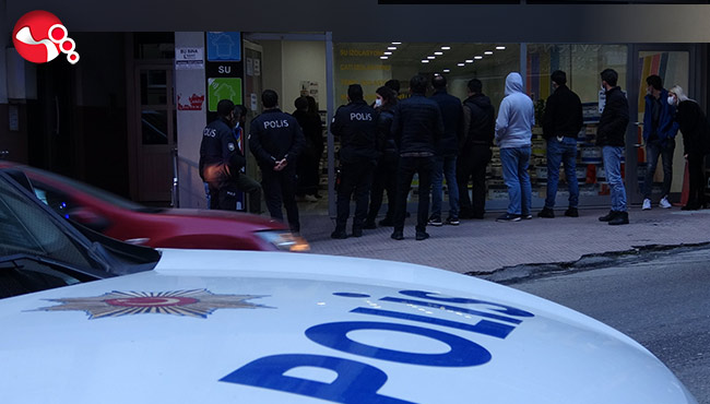 Bıçağı boynuna dayayıp ekiplere direndi